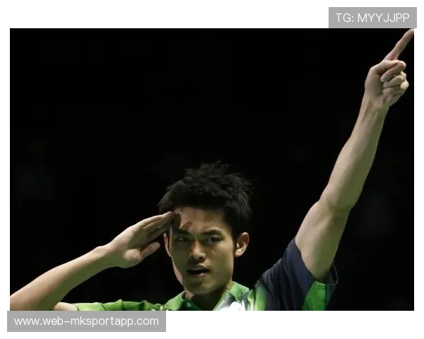 林丹最新照片曝光:帅回巅峰 林丹最新照片曝光:帅回巅峰