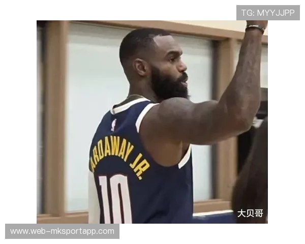 约基奇32+14+14胜步行者！神经刀射手化身神射，掘金1年300万捡宝，约基奇的打法